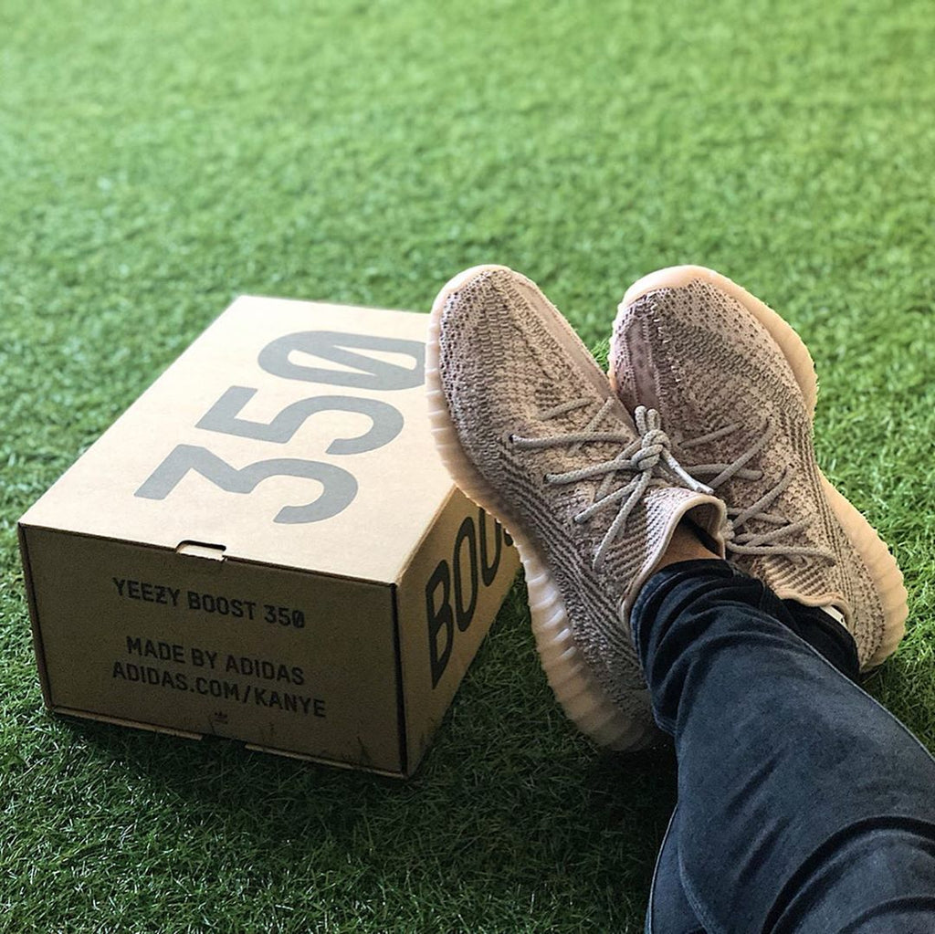 Adidas Yeezy Boost 350 V2 Synth Non-Reflective Reps Sneaker FV5578